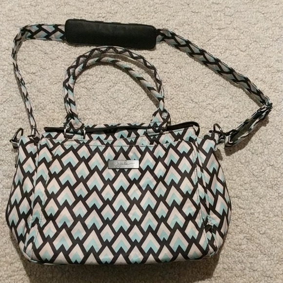 jujube be classy diaper bag